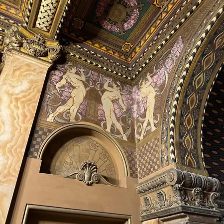 Into The Arc, Palace Of The Ambassadors, Coppede Lejlighed *
